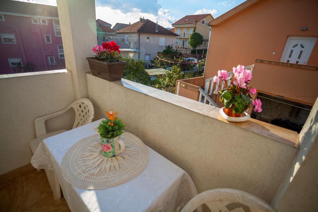 Apartments Marko Тиват Экстерьер фото